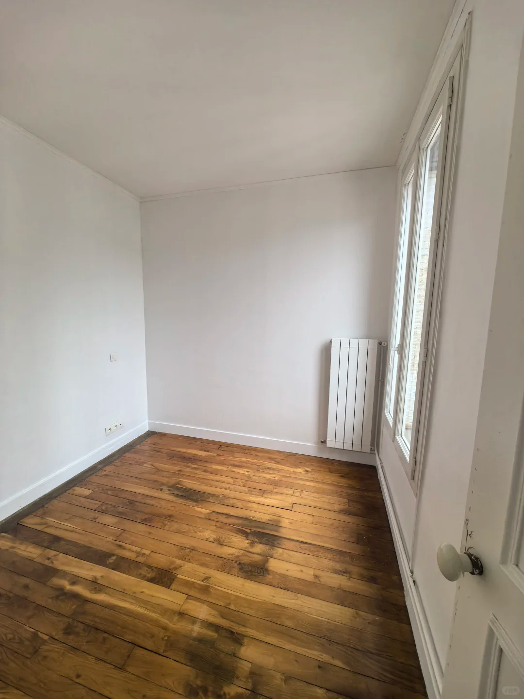 Grand réaménagement d'un petit appartement de 35 m² dans le Grand Paris 🌟 Jeu de couleurs géométriques