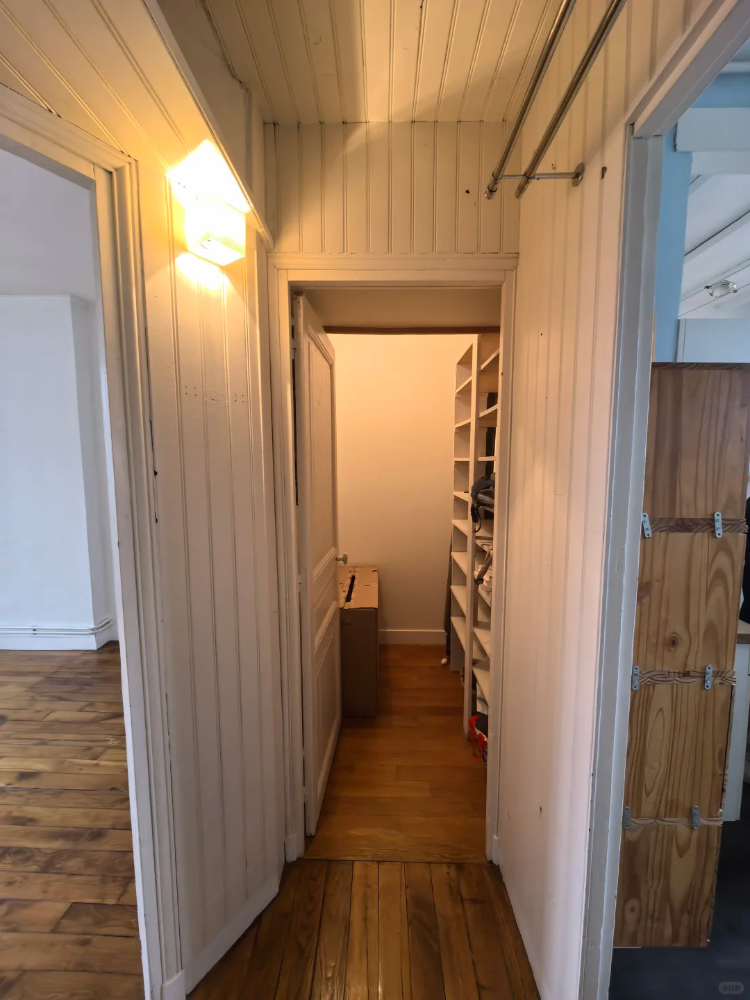 Grand réaménagement d'un petit appartement de 35 m² dans le Grand Paris 🌟 Jeu de couleurs géométriques
